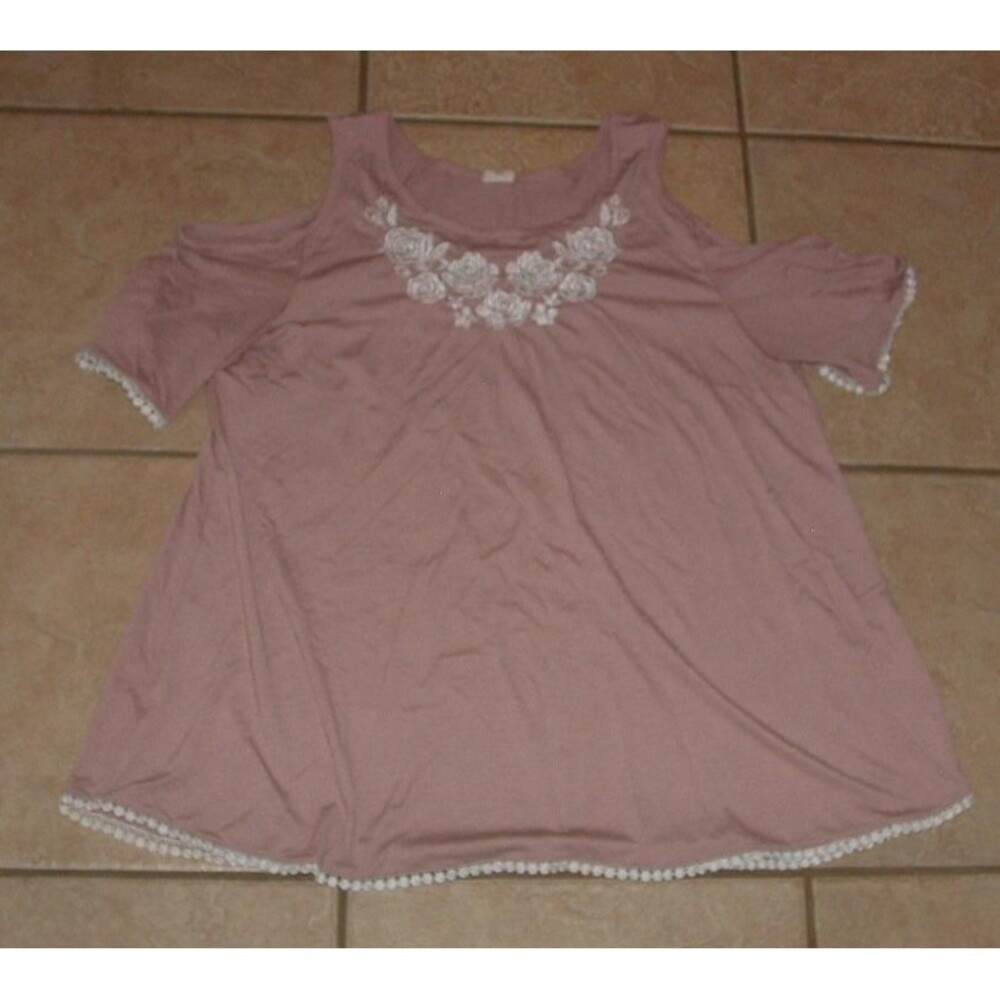 Mauve Sz Jr XL Casual or Dress Embroidered Cold Shoulder Shirt DARLING BLUE
